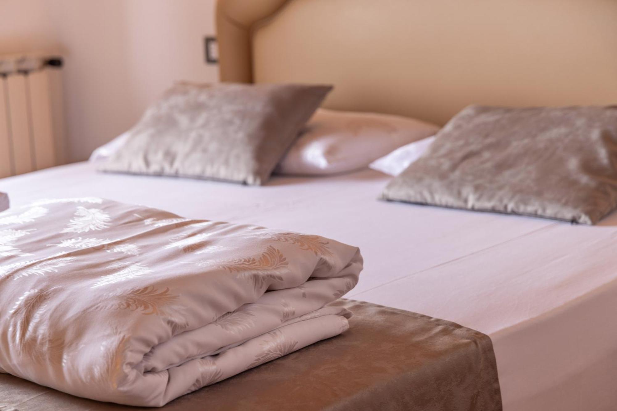 Hotel Rabay Brenzone sul Garda Exterior foto