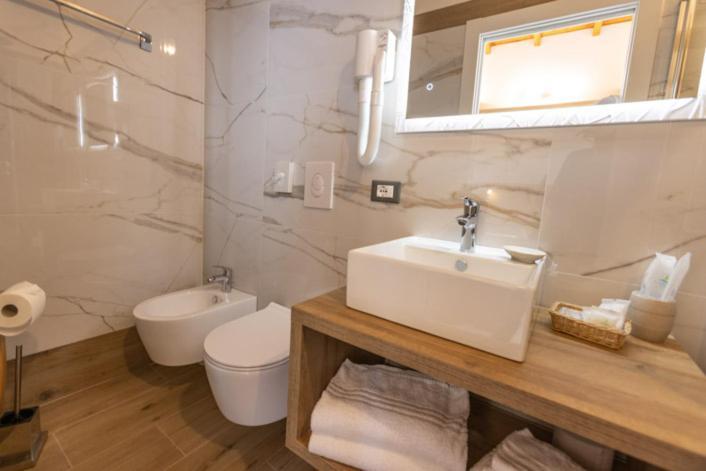 Hotel Rabay Brenzone sul Garda Exterior foto